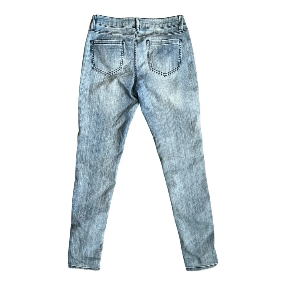 Rewash Vintage Reunion Distressed Skinny Jeans – Size 5 / 27